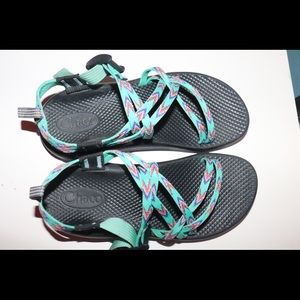 kids / womens chacos
